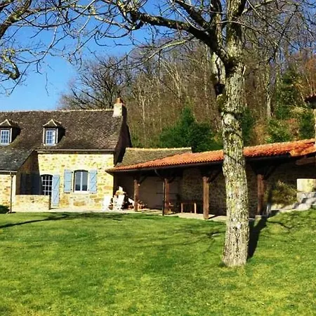 Les Maisons D'en & Piscine A Debordement Chauffee Vakantiehuis *