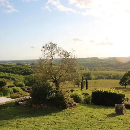 Les Maisons D'en & Piscine A Debordement Chauffee