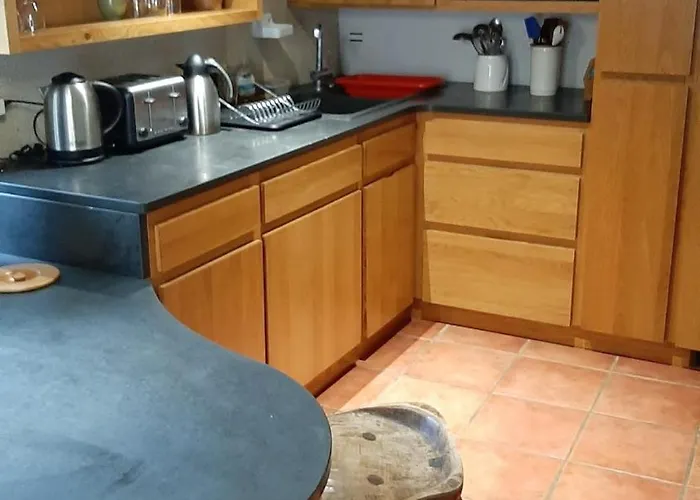 Les Maisons D'en & Piscine A Debordement Chauffee * Saint-Remy (Aveyron)